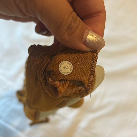 Lululemon Bra - Picture 3 of 3